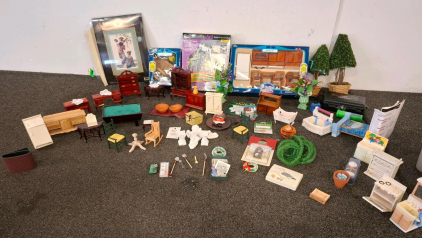 Large 1:12 Scale Dollhouse Miniature Furniture: Petite Dreams, Lemax, Kitchen, Globe, Accessories