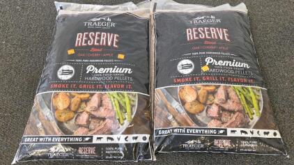 Traeger Reserve Blend Hardwood Pellets 20 lb Bags - Oak, Cherry, Apple, 100% Food-Grade (2-Pack)