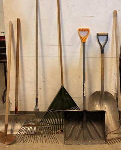 Assorted Outdoor Hand Tools, Shovels, Rakes, Hoe, 6Pc