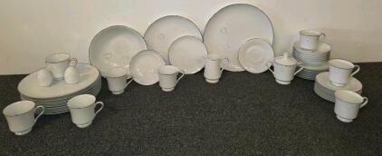 Japanese Fine China Dinnerware Set, White Rose (Platinum) Pattern, (5000 Shelf L)