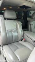 2004 GMC YUKON XL - ROOF RACKS! - 19