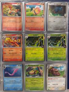 Huge Binder Of 160+ Pok&eacute;mon Cards W/ Tons Of Holos And Rares