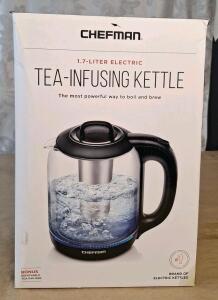 (1) Chefman 1.7 Liter Electric Kettle, Cordless W/ Tea Infuser & Removable Lid
