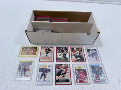 Vintage Hockey Card Collection Featuring Leetch, Oates, Lindros, Lemieux, Hull, Bure, and More