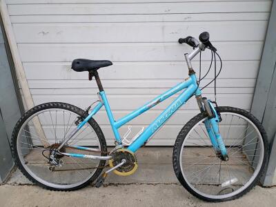 Magna Great Divide Mountain Bike, 26" Wheels, 18-Speed, Front Suspension