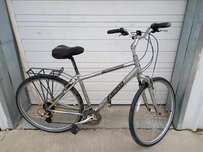 Specialized Crossroads Hybrid Bicycle, 21-Speed, 700c Wheels, Front Suspension, Silver/Grey