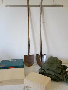 Military Field Jacket, Olive Drab, Zipper Closure, Four-Pocket, Comparable to US M65 Style