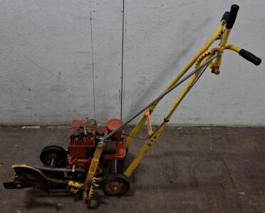McLane Walk-Behind Gas-Powered Edger with 9-Inch Blade and Manual Depth Adjustment