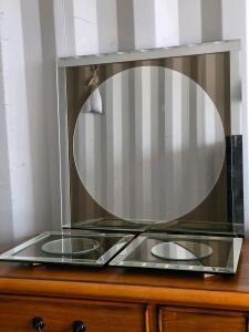 Contemporary 3-Piece Mirrored Wall Decor Set with Beveled Edges and Geometric Design