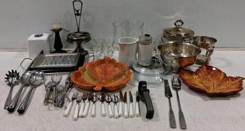 Large Kitchenware Lot &ndash; Leaf-Pattern Bowls, Flatware, Metalware, Glassware, Serving Utensils