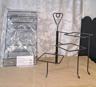 (1) Pampered Chef StackableCooling Rack, Item #1587 & (1) Pampered Chef Simple Additions 3-Tier Square Plate Stand
