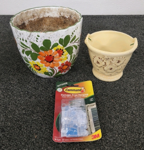 Flower Pot (2) & Light Clips