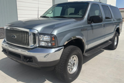 2000 FORD EXCURSION XLT - 4X4!