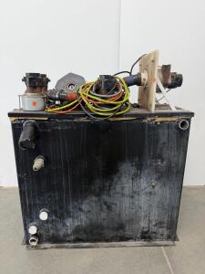 Industrial Multi-Motor Vacuum/Blower System, 5 Motors, Steel 50 Gal Tank, 400&ndash;700 CFM, 36"x18"x48"