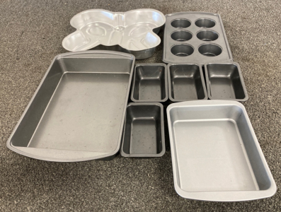 Assorted Baking Pans