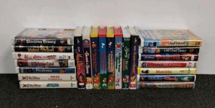 Bulk Lot of 22 Children's and Family VHS Tapes &ndash; Disney, Warner Bros., Universal