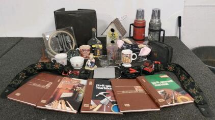 Vintage Popular Science DIY Yearbooks, Thermoses, Battery Doc, BlackBerry, Pop Culture Lot