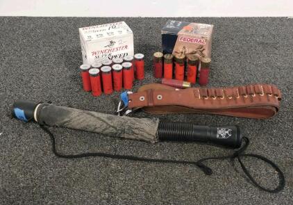 Mixed 12 Gauge Shotgun Shells, Winchester & Federal, w/ Leather Belt and Primos Call, 21-Round Lot