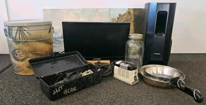 Element ELEFW195 19" LED TV/Monitor, 720p HD, 2015, HDMI, Custom Stand, Serial #J5B1M0B2E19009501 (tested, works), Panasonic speaker, Dremel sander (works), hot glue gun (untested), stainless steel cookware and more