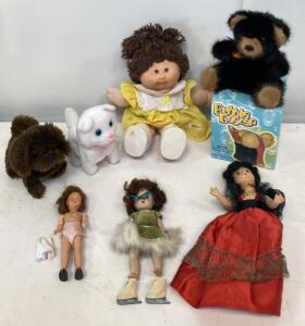 Vintage Doll & Plush Toy Lot: Cabbage Patch, Bubble Bear, Classic 50s Dolls, Ice Skater Outfit