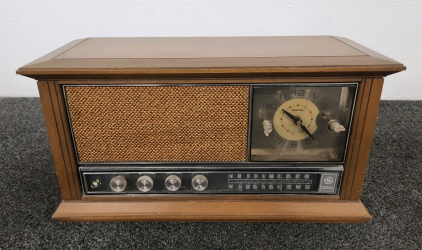 General Electric Vintage Radio