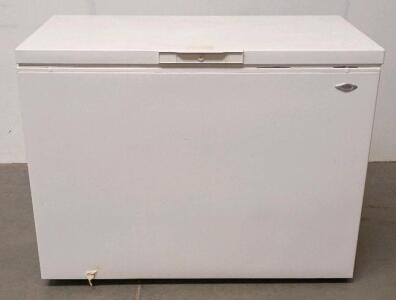 Maytag MQC1557BEW 14.8 Cu. Ft. Chest Freezer, Manual Defrost, Energy Star Certified