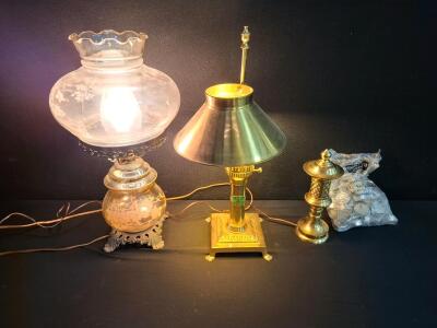 Lamp lot. Vintage Brass Table Lamp with "Paris &ndash; Orient Express &ndash; Istanbul" Plaque, 21.5" Tall, 3 lamps total. Powered on ( shelf G)