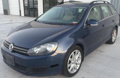 2013 VOLKSWAGEN JETTA - DIESEL!