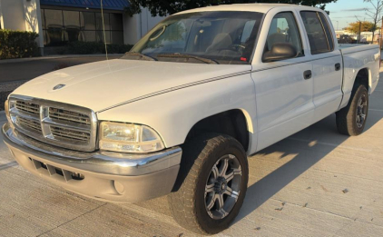 2004 DODGE DAKOTA SLT - 4X4!