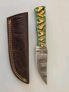 Handmade Damascus Fixed-Blade Knife, 4.5" Patterned Blade, Custom Green-Yellow Handle, Leather Sheath