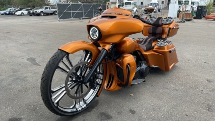 2014 Harley Davidson Streetglide - Custom Build - Over $100K in Receipts!