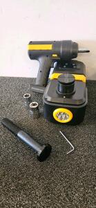 21V Hydraulic Jack & Impact Wrench Kit, 5T Capacity, 420Nm, LED, Carry Case, 2 Sockets, Li-ion (tested, works)