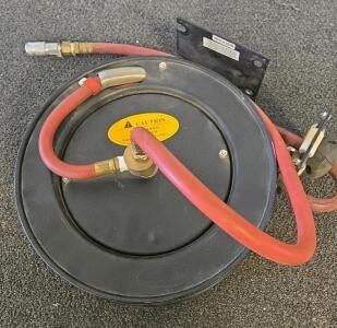 Central Pneumatic 25' x 3/8" Auto Rewind Hose Reel, 250 PSI, Model 46104, Wall Mountable