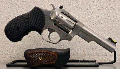 Ruger SP101 .22 LR Revolver, 4.2" Stainless Barrel, 8-Shot, Extra Grip Included