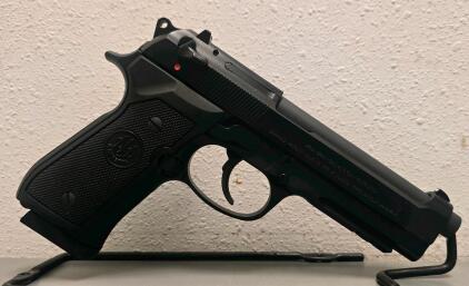 Beretta 96A1 .40 S&W Full-Size Pistol, 4.9&rdquo; Barrel, Original Case, Serial A65790M