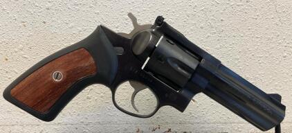 Ruger GP100 .357 Magnum 6-Shot Revolver, 4.2" Barrel, Blued, Wood/Rubber Grip, Box, 1993, SN 172-86299