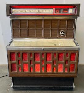 AMI G-200 Jukebox, 1955-1956, 45 RPM Vinyl, 200 Selections, Tube Amplifier & Pioneer Stereo Receiver SX-750