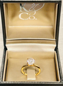 K & Co. 14K Yellow Gold Solitaire Engagement Ring, Round Brilliant Lab Grown Faceted S14K Diamond, Original Box, Cleaner (Ring Size 5.5)