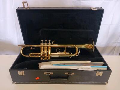 King Bb Trumpet with Hard Case, Lacquered Brass, Includes Sheet Music