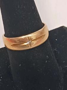14K Gold Star-Set Band with Small Stone, Approx. 3.5g, 3.5mm Width