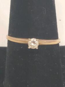14K Yellow Gold Solitaire Engagement Ring with Round Diamond, 0.20-0.30 ct