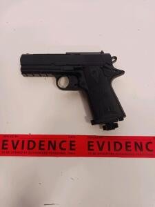Daisy Powerline 15XT CO2 BB Pistol .177 Caliber, 15-Round, Japan, Serial 4G08435