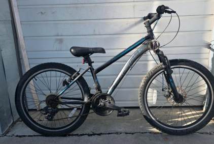 Huffy Sidewinder Mountain Bike, 24" Wheels, 18-Speed, Front Suspension, Black/Blue, Front Disc Brake