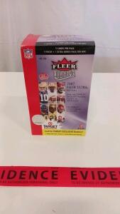2007 Fleer Ultra Football Box Target Exclusive, 5+1 Packs, Rookie Cards, Opened