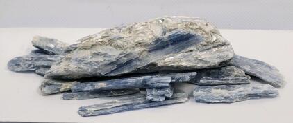 406ct Natural Blue Kyanite Gemstone & Blades
