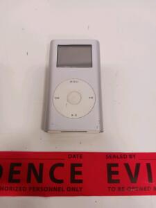 Apple iPod mini 4GB Portable Digital Media Player (Used, Silver/White)