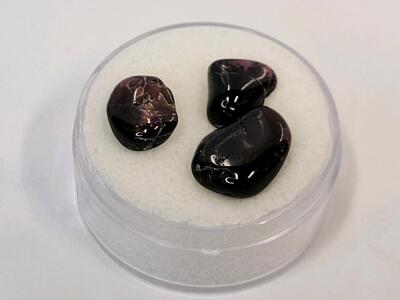 20.95ct Natural Idaho Star Garnets, Tumbled and Polished, Gemstones
