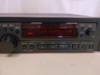 TASCAM CD-RW750 Professional Rackmount CD Rewritable Recorder - 3