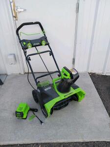 Greenworks 20-Inch 40V Cordless Snow Blower, 2.0Ah Battery & Charger, 180&deg; Chute (connex 6)