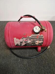 Portable Air Tank, 7 Gallon, 125 PSI, Pressure Gauge, Hose, Steel, Made in China, Nov 2016 (C)